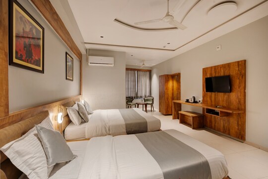Twin Room at Hotel Hill City, Gandhinagar