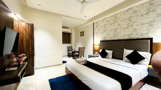 Hotel Shrimad — interior 6