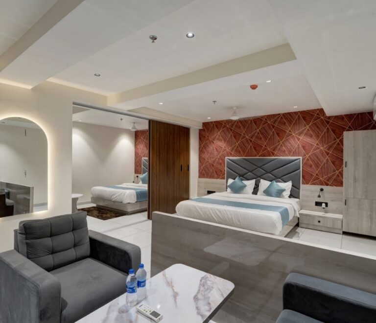 Suite at Hotel Shrimad Villa, Gandhinagar