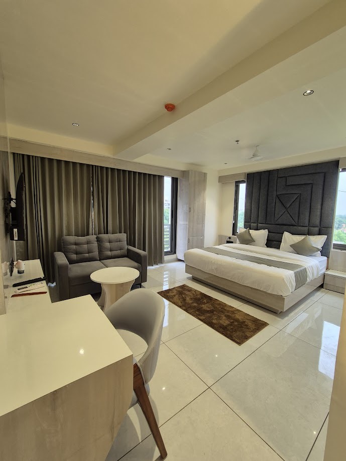 Hotel Shrimad Villa — interior 7